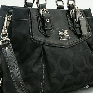 🌷COACH Madison Op Art Maggie Shoulder Bag